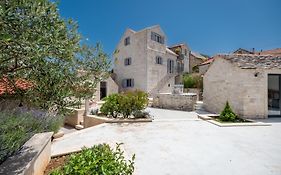 Villa Komelo